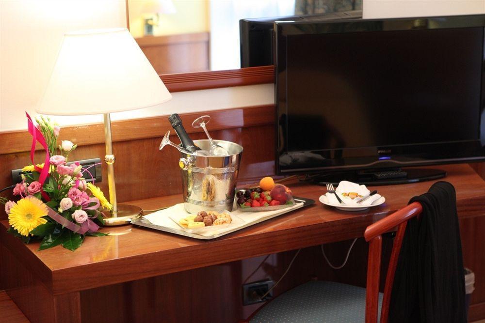 Euro Hotel Cascina Ngoại thất bức ảnh