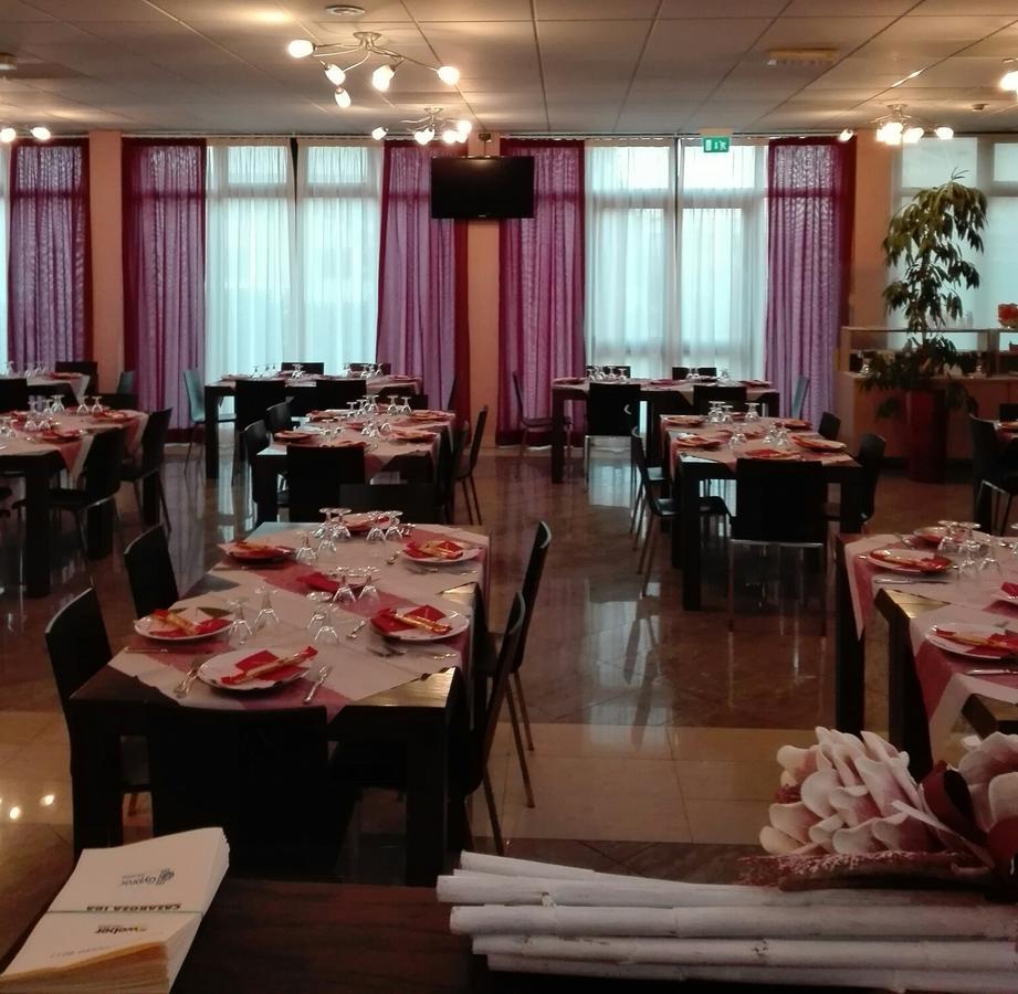 Euro Hotel Cascina Ngoại thất bức ảnh