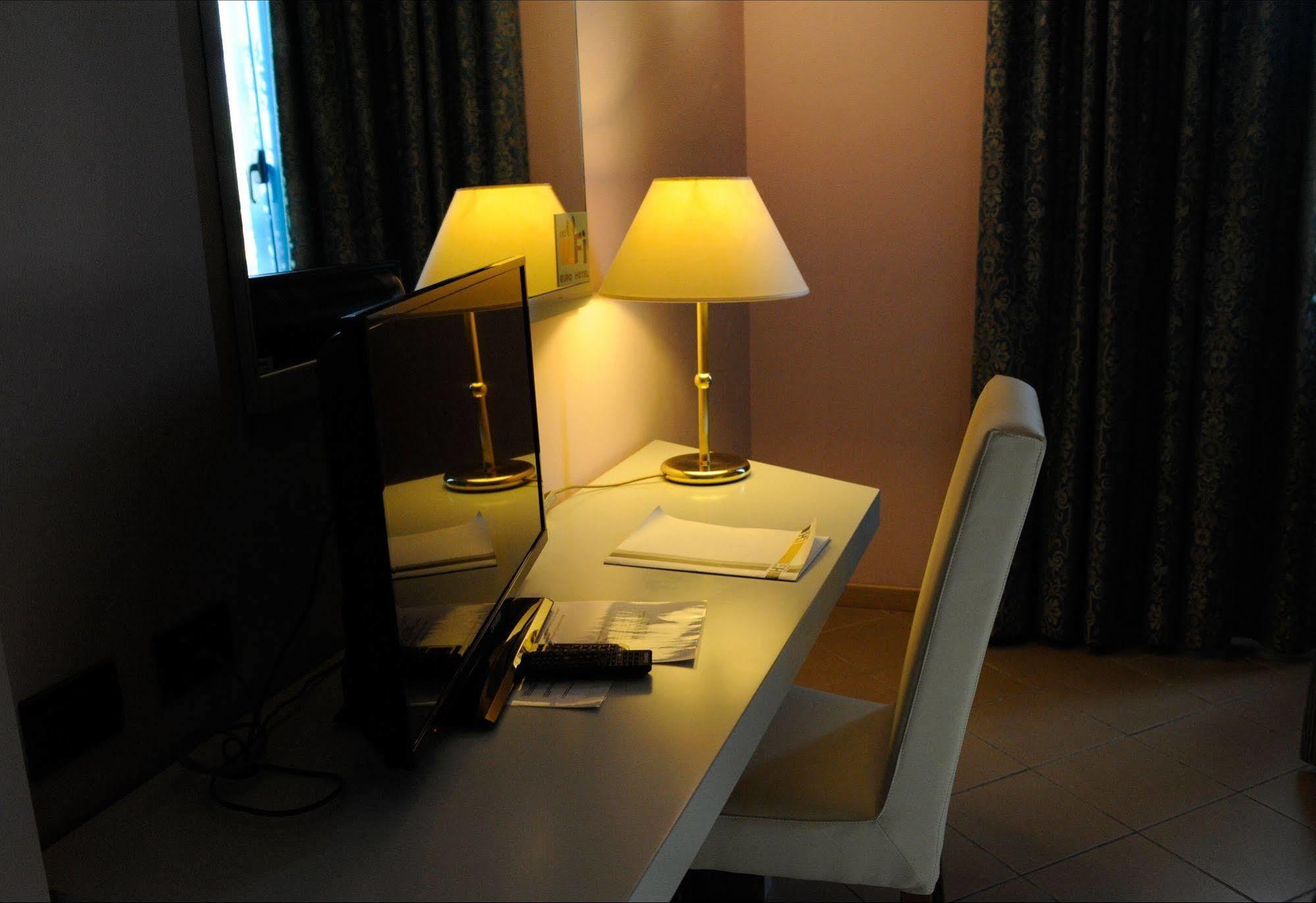 Euro Hotel Cascina Ngoại thất bức ảnh